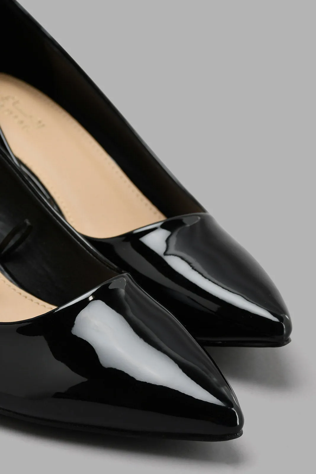 Black Glossy Court Shoe