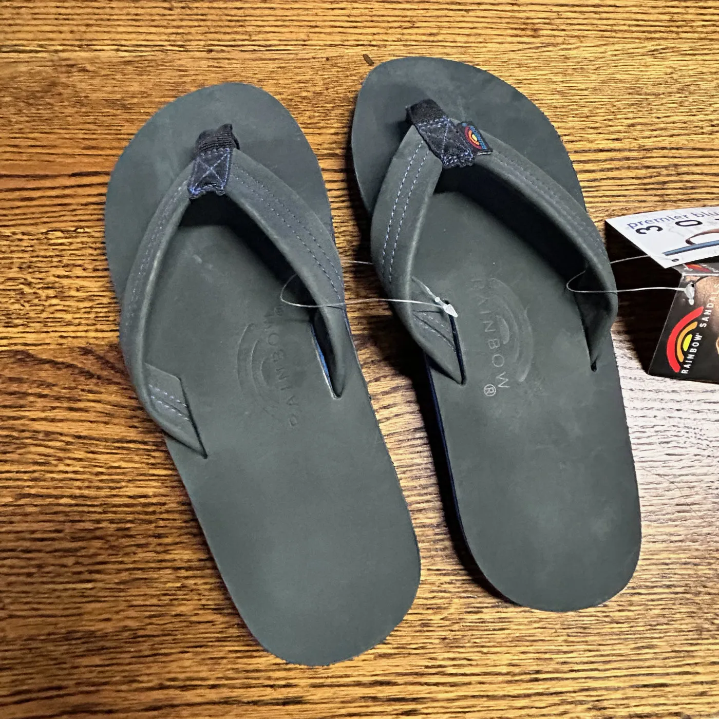 Flip Flops / Sandals - Rainbow Original - 301 ALTS	Premier Leather Single Layer/Thick Strap - Mens