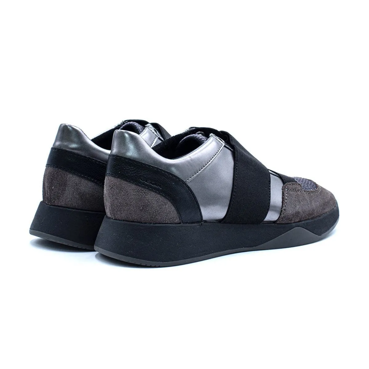 Geox D Suzzie Low-Top Sneakers Leather Grey Colour For Women