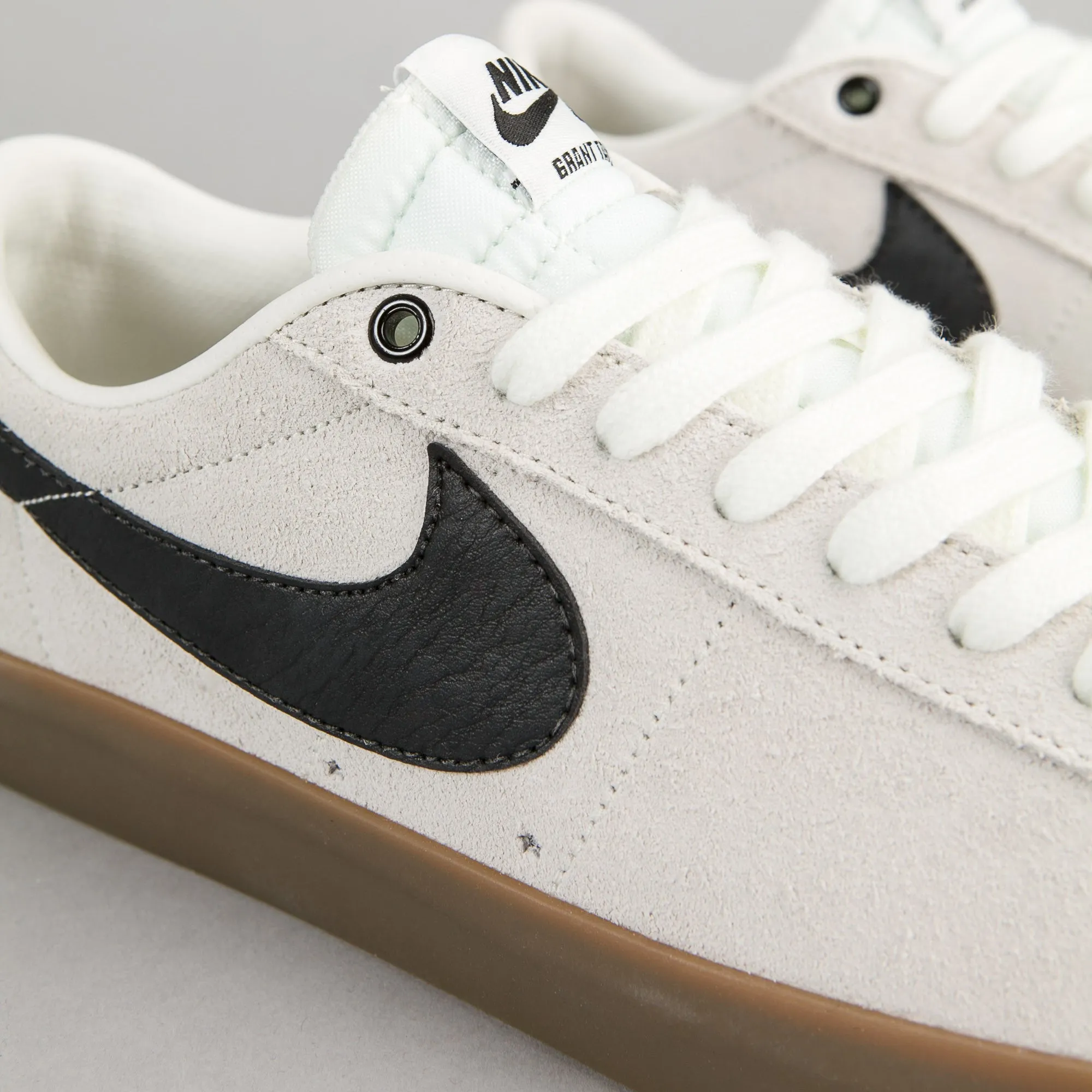 Nike SB Blazer Low GT Shoes - Ivory / Black - Gum Light Brown