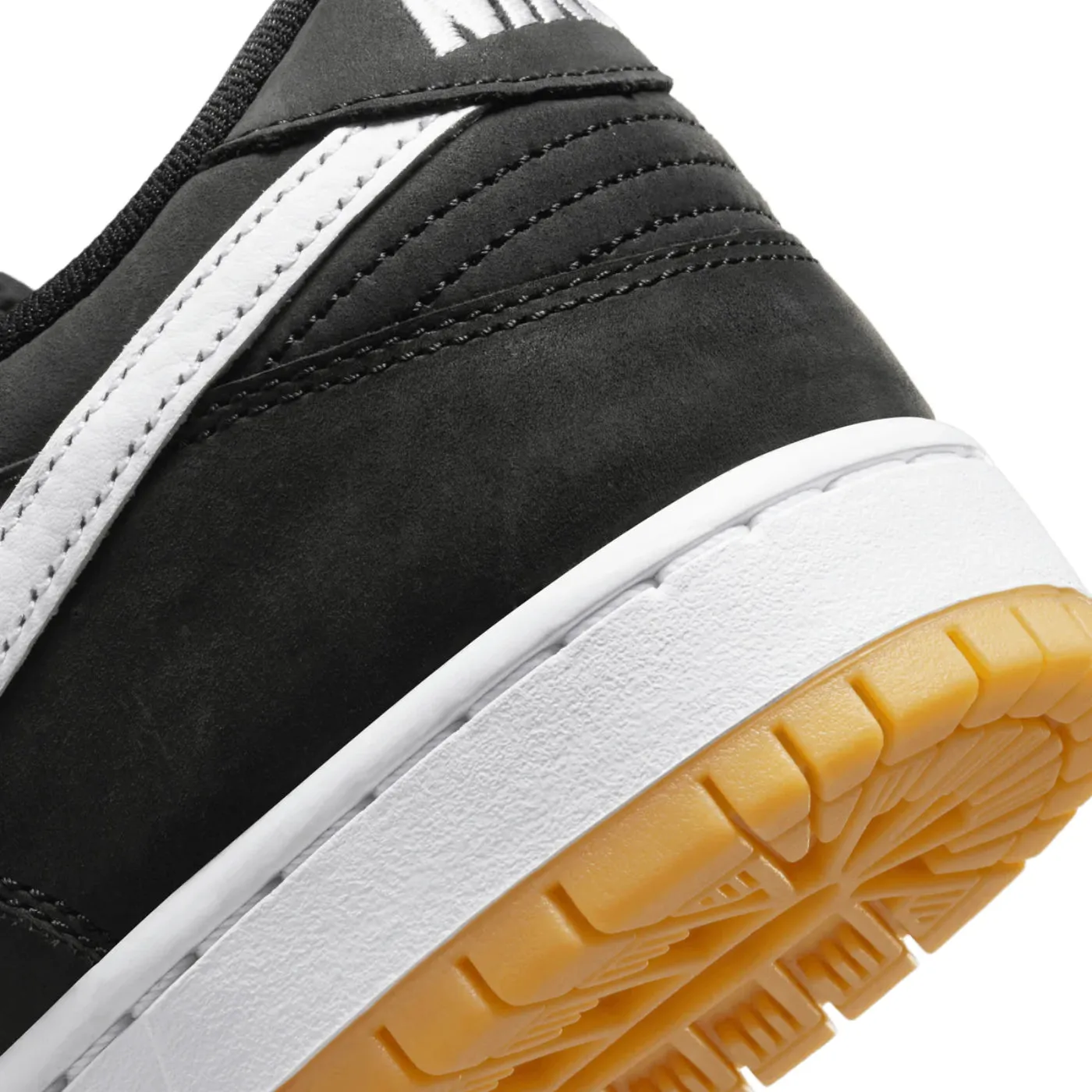 Nike SB Dunk Low Shoes - Black / White - Black - Gum Light Brown