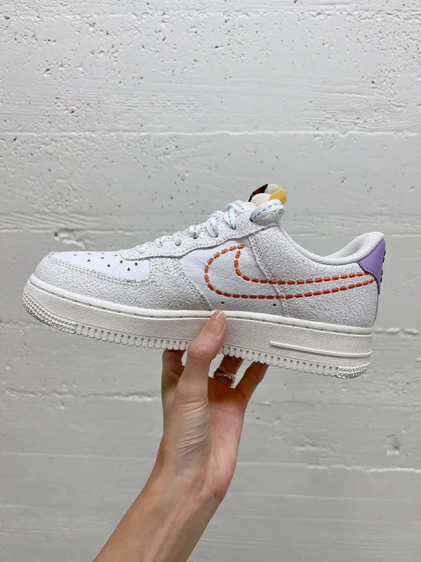 Nike Women's Air Force 1 '07 SE Shoes White/Sail/Green Glow/Safety Orange Sail DX2348 100