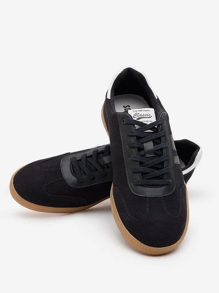 SOLEPLAY Black Retro-Style Lace-Up Sneakers