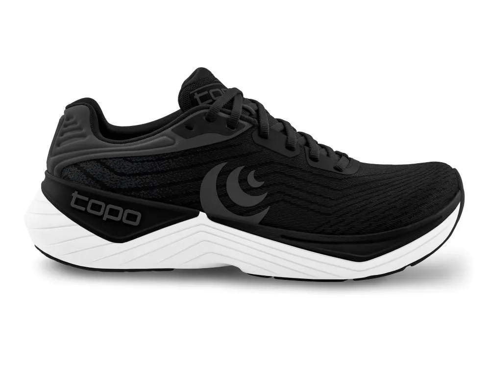 'Topo Athletic' Women's Ultrafly 5 - Black / White