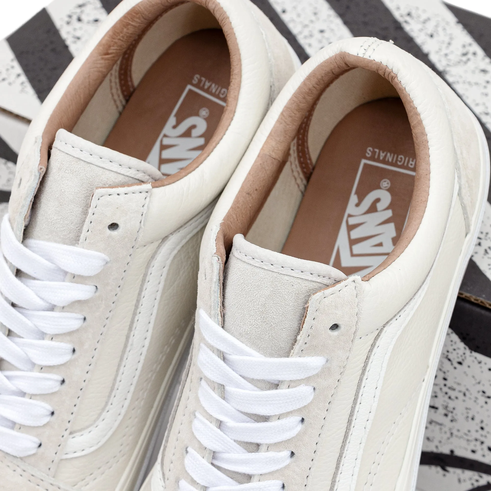 Vans | OG Old Skool LX | Blanc De Vintage White | VNA5FBEWHT.WHT