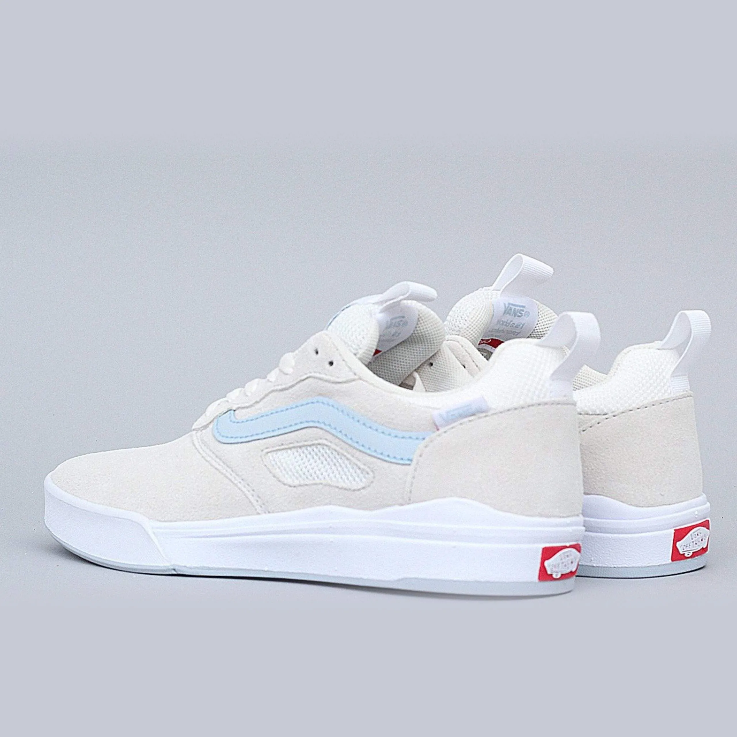 Vans Ultrarange Pro Shoes (Center Court) Classic White