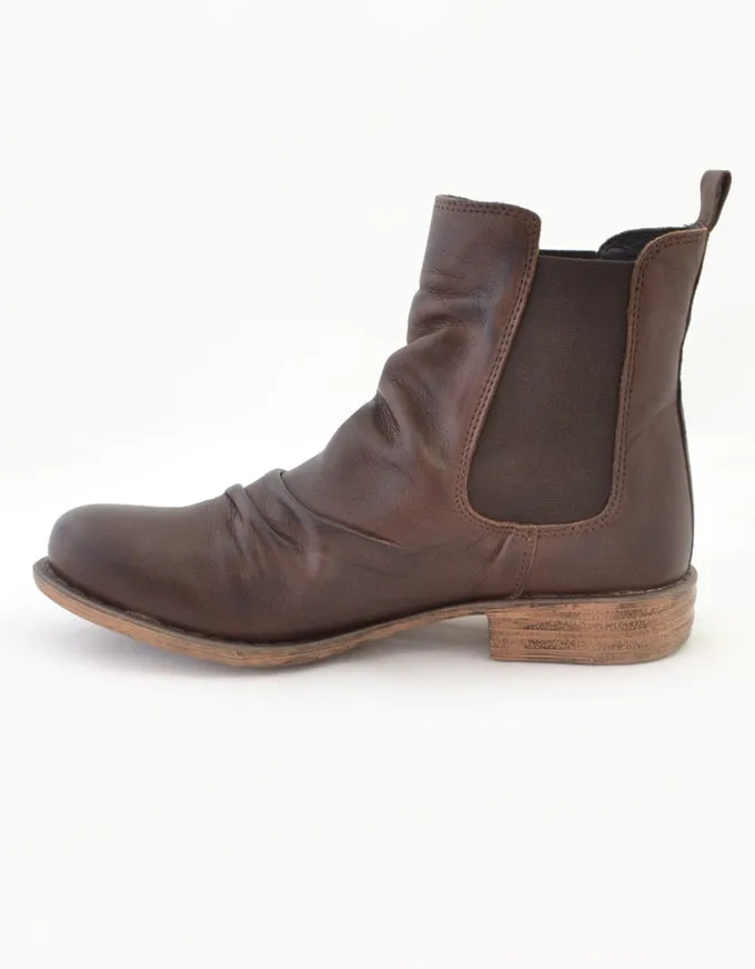 Willo Ankle Boots Chestnut