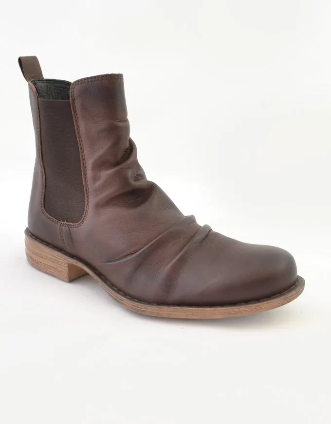 Willo Ankle Boots Chestnut